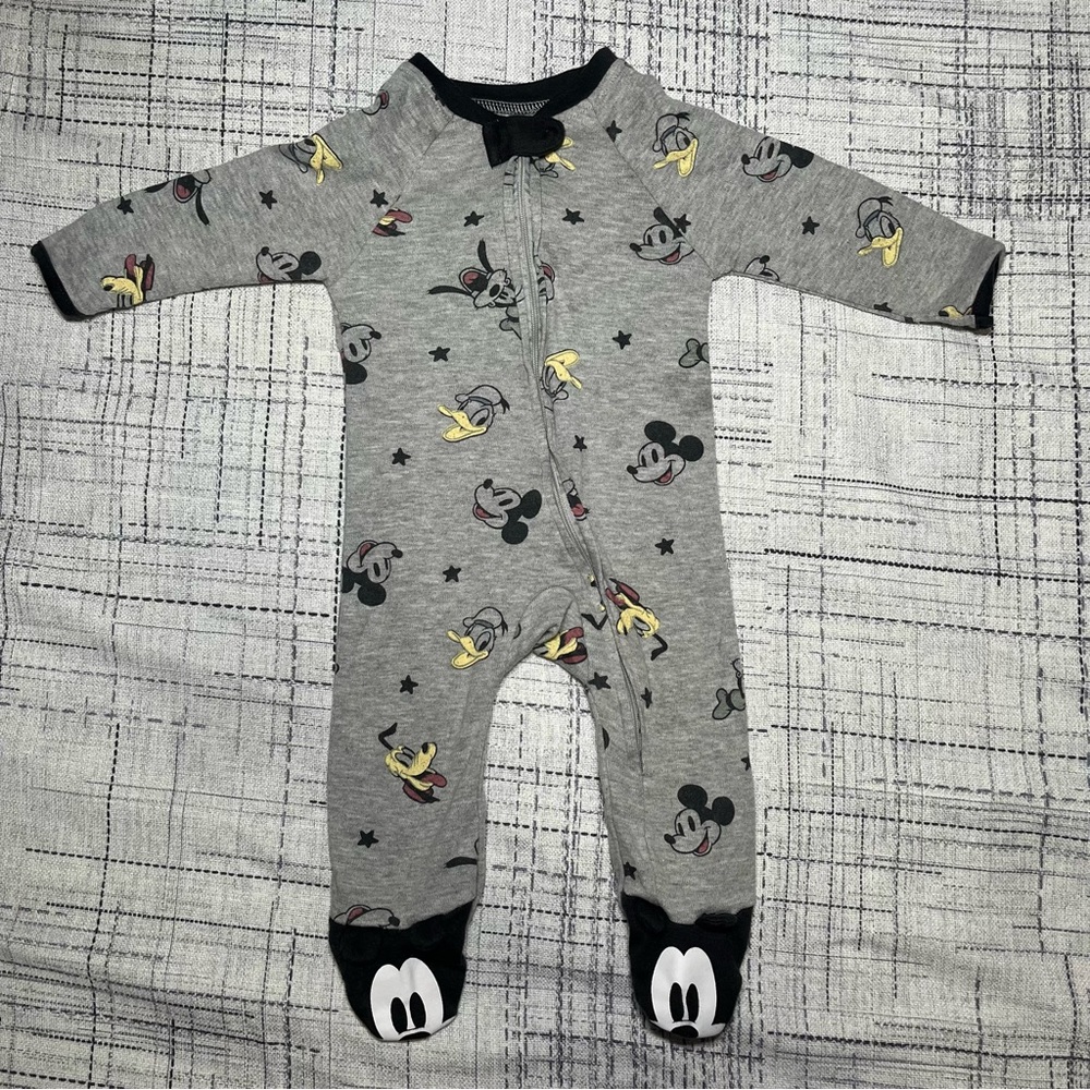 Disney Baby Boys' "Mickey Mouse Footed Coverall/Pajamas Size 6/9M